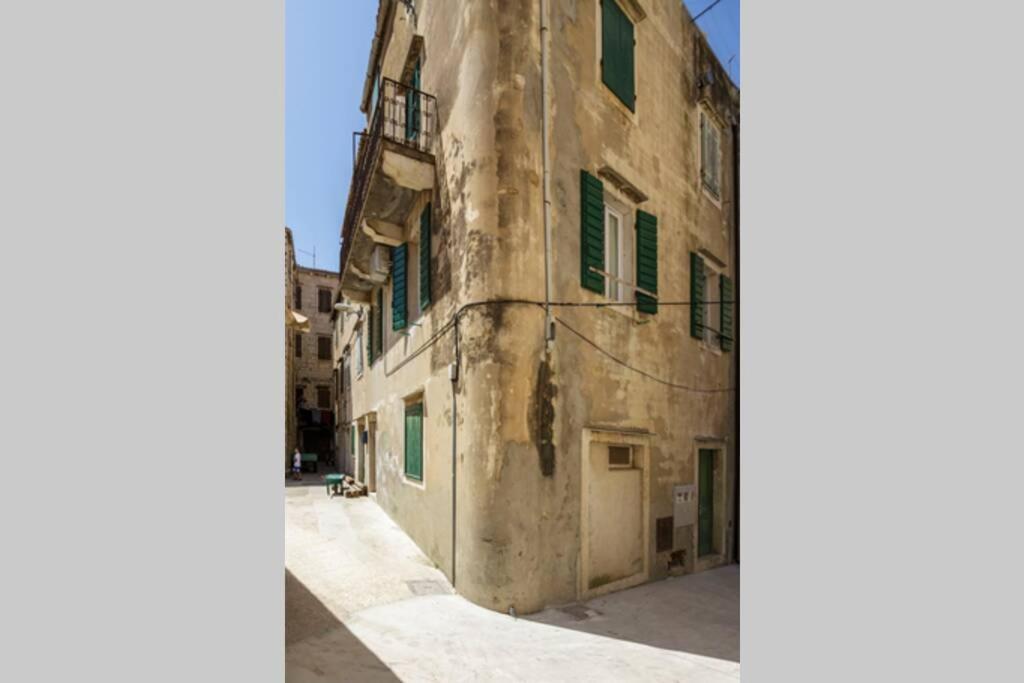 Apartment Esa Komiža Exterior foto
