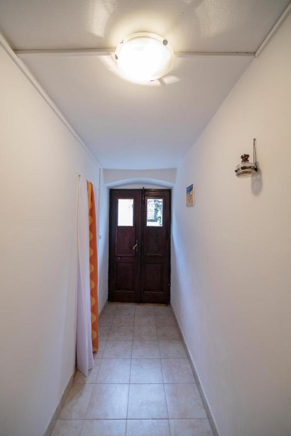 Apartment Esa Komiža Exterior foto